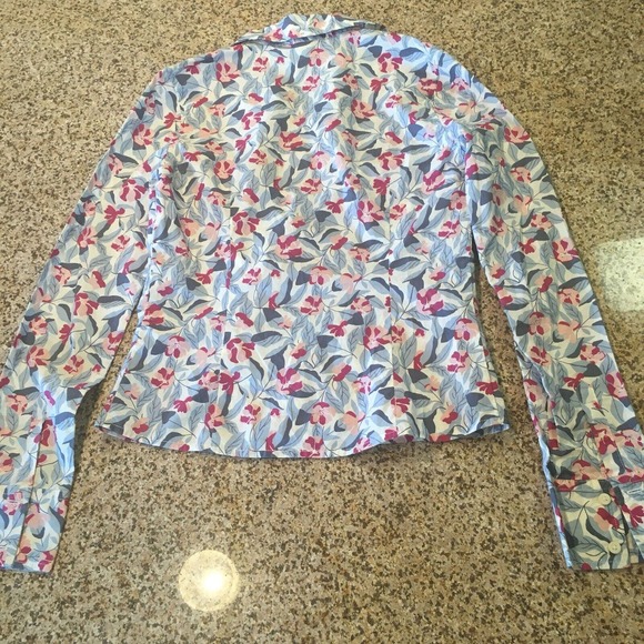 Old Navy X-Small Button Up Blouse Blue White Pink Floral Long Sleeve Career Top - Picture 12 of 12